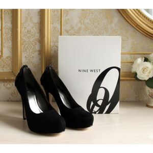 Nine West Black Suede Heels Beaded With Box Womens Size 6